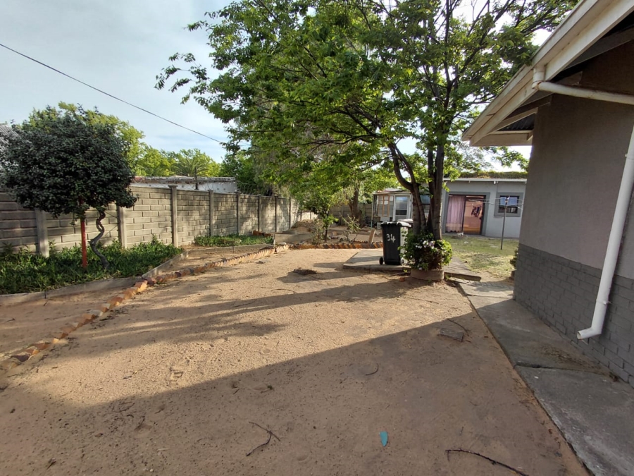 13 Bedroom Property for Sale in Sasolburg Ext 3 Free State